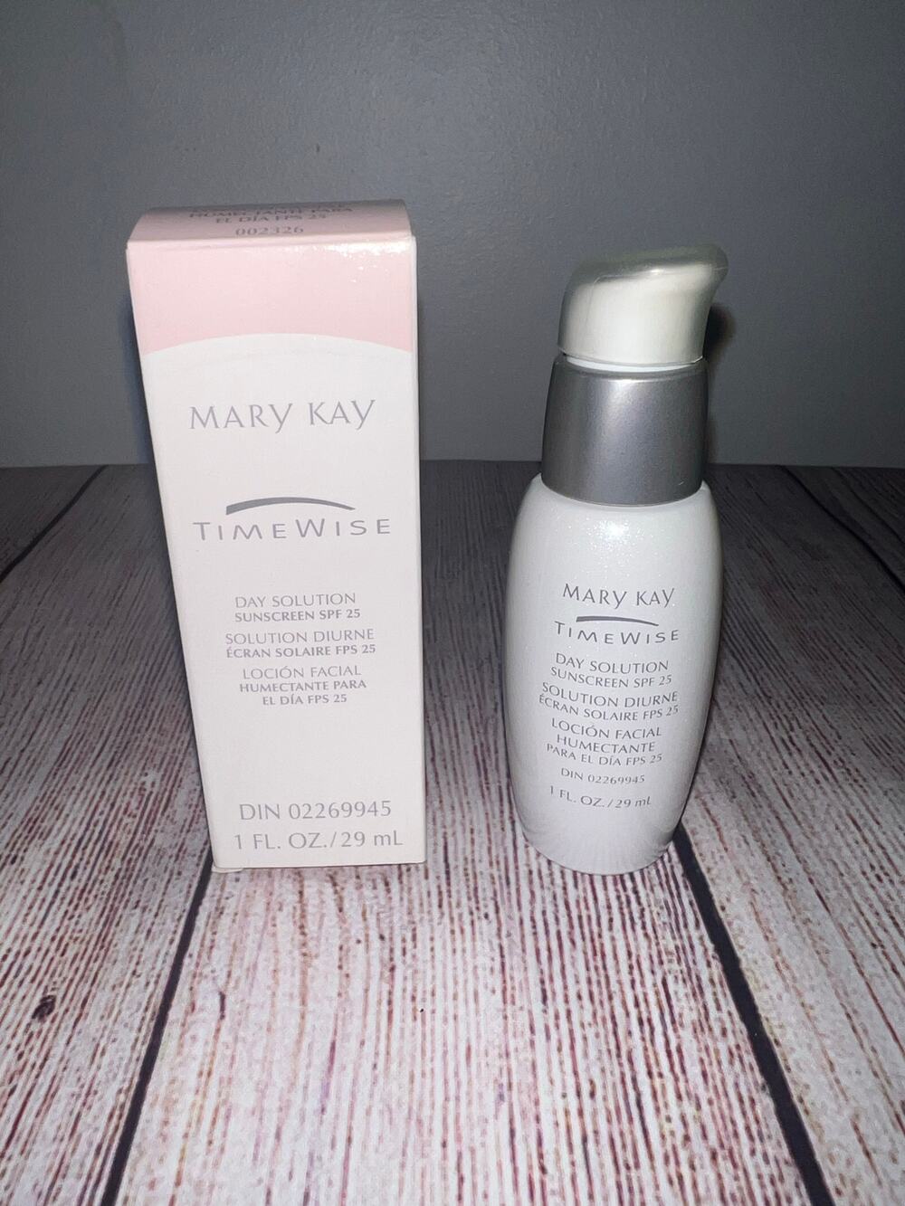 Mary Kay Timewise Day Solution SPF 25 Anti-Aging Miracle 1.0oz NIB Retired NOS